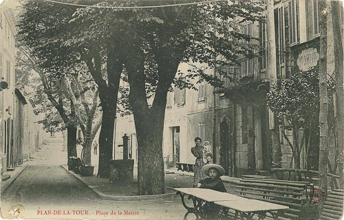 014-09 CP place mairie