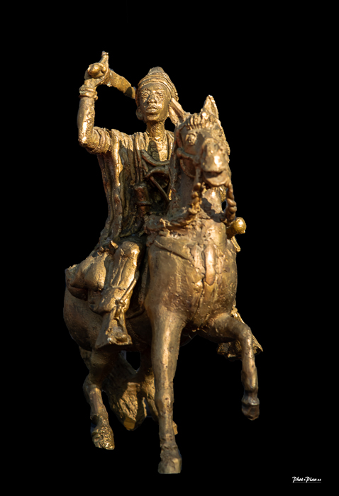 Arnaud bronze