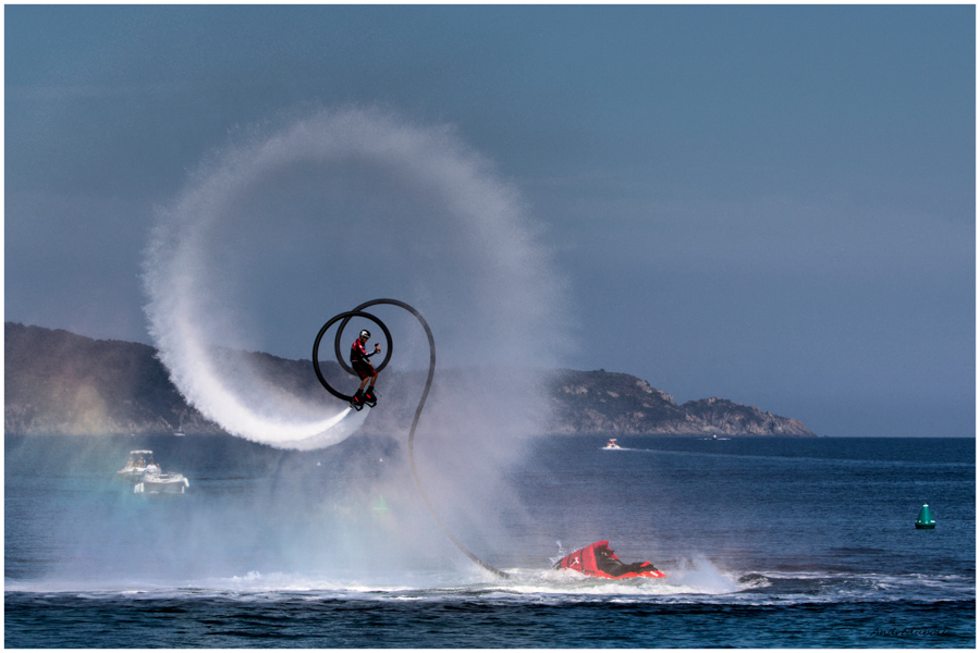 En l'air dans la spirale de l'eau print